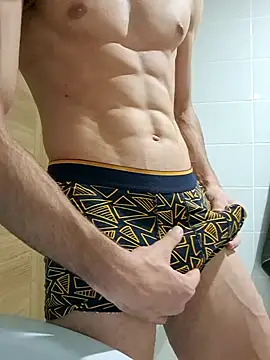 Snapshot of mertbey07 chatting on 12.11.24 mertbey07 online show from 12.11.24