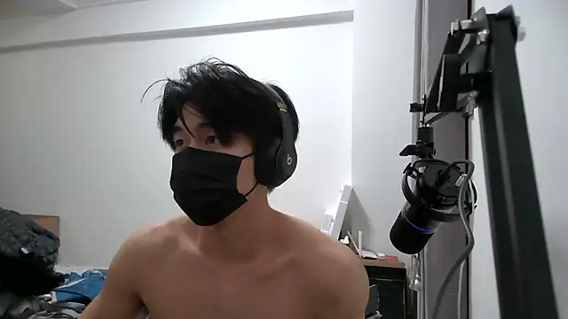 Snapshot of wuzhimao0207 chatting on 12.18.24 wuzhimao0207 online show from 12.18.24