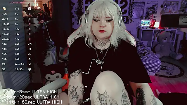 Snapshot of noori__hope chatting on 07.14.26 noori hope online show from 07.14.26