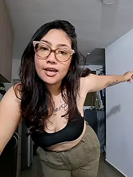 Mia Ruiz online show from 01.28.25