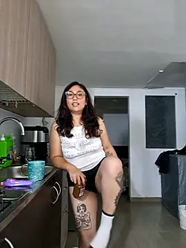 Mia Ruiz online show from 03.06.25