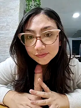 Mia Ruiz online show from 03.16.25