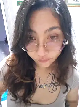 Mia Ruiz online show from 11.19.25