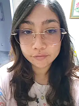 Mia Ruiz online show from 11.21.25