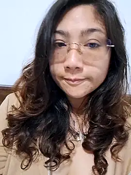 Mia Ruiz online show from 12.18.25