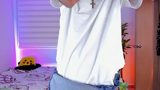 aldrinwhite online show from 10.12.25