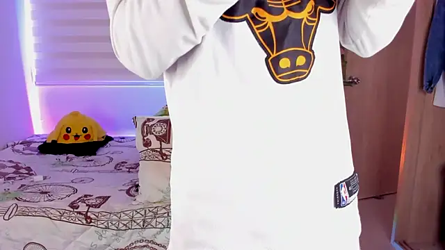 aldrinwhite online show from 10.20.25