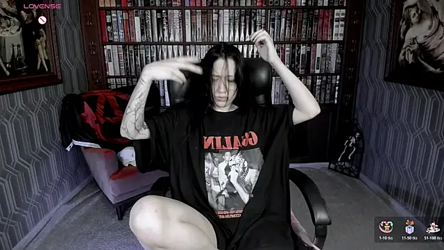 Snapshot of Medusa__Gorgona chatting on 05.30.26 Medusa Gorgona online show from 05.30.26