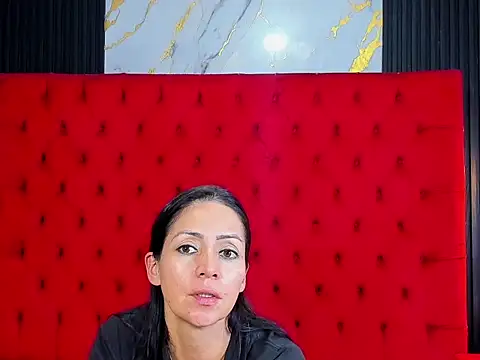 KateTompson  online show from 06.07.26