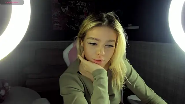 Snapshot of Anna_Robinson chatting on 02.09.26 Anna Robinson online show from 02.09.26