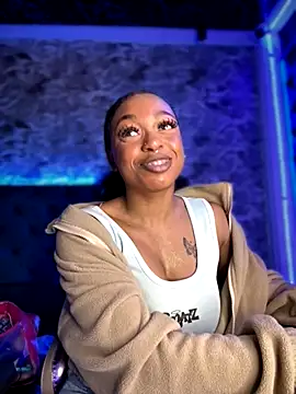 Melany Williams online show from 11.19.25