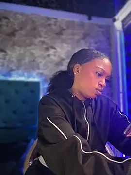 Melany Williams online show from 11.20.25