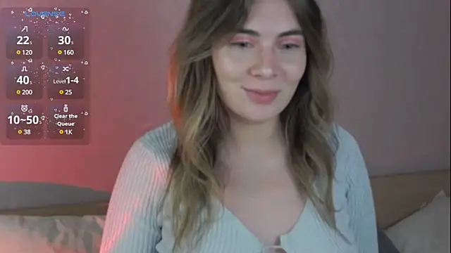 chloi hes online show from 12.10.24