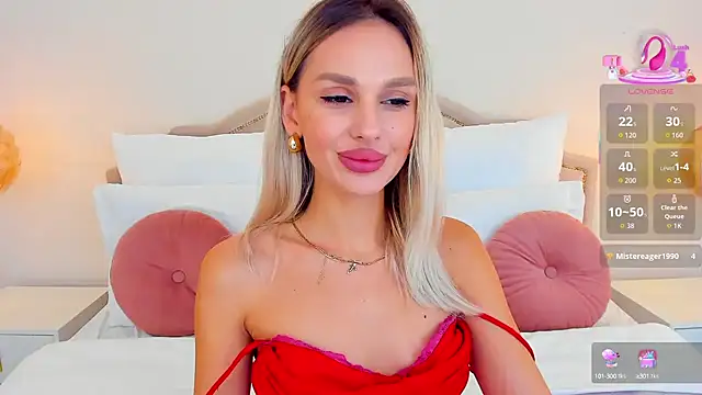Snapshot of MissLoou chatting on 10.16.25 MissLoou online show from 10.16.25