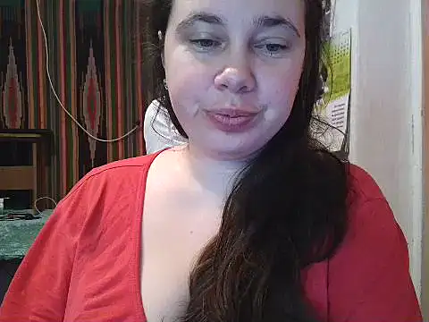 Snapshot of Cora_Maro chatting on 02.16.25 Cora Maro online show from 02.16.25