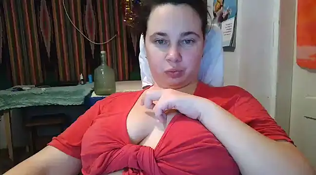 Snapshot of Cora_Maro chatting on 03.05.25 Cora Maro online show from 03.05.25