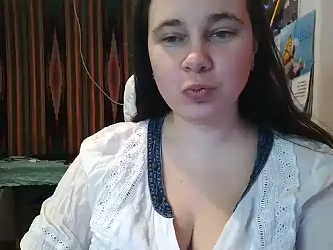 Snapshot of Cora_Maro chatting on 03.07.25 Cora Maro online show from 03.07.25