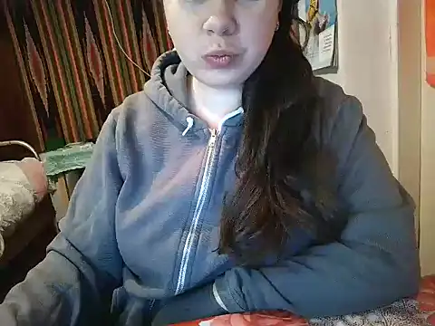 Snapshot of Cora_Maro chatting on 03.09.25 Cora Maro online show from 03.09.25