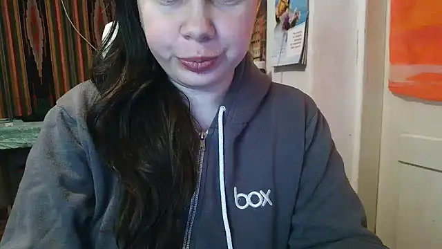 Snapshot of Cora_Maro chatting on 03.09.25 Cora Maro online show from 03.09.25