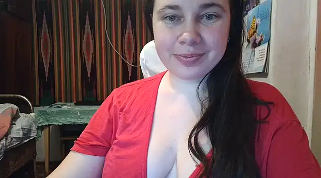 Snapshot of Cora_Maro chatting on 03.12.25 Cora Maro online show from 03.12.25
