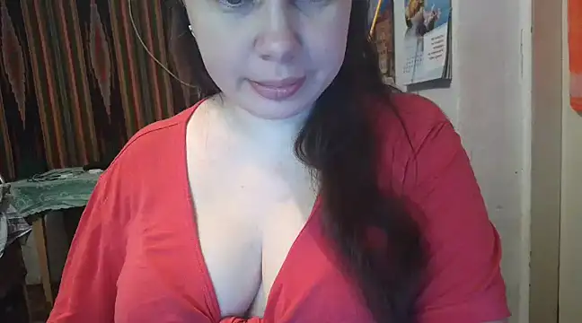 Snapshot of Cora_Maro chatting on 03.17.25 Cora Maro online show from 03.17.25