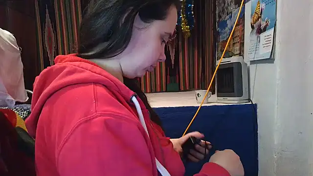 Snapshot of Cora_Maro chatting on 03.19.25 Cora Maro online show from 03.19.25