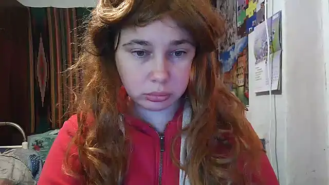 Snapshot of Cora_Maro chatting on 09.17.25 Cora Maro online show from 09.17.25