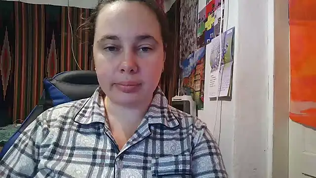 Snapshot of Cora_Maro chatting on 09.21.25 Cora Maro online show from 09.21.25