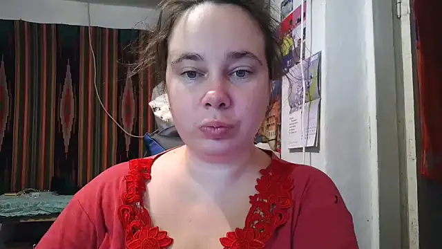 Snapshot of Cora_Maro chatting on 09.23.25 Cora Maro online show from 09.23.25