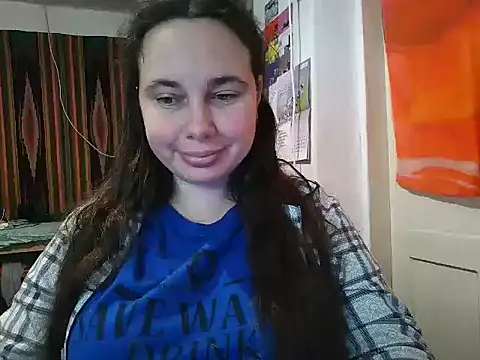 Snapshot of Cora_Maro chatting on 10.10.25 Cora Maro online show from 10.10.25