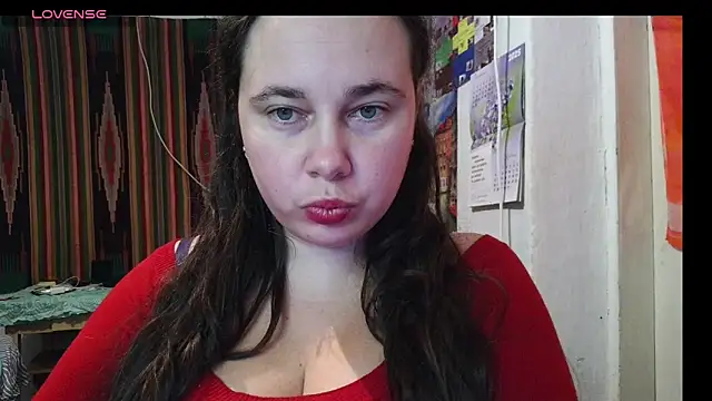 Snapshot of Cora_Maro chatting on 10.11.25 Cora Maro online show from 10.11.25