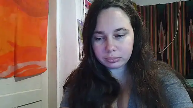 Snapshot of Cora_Maro chatting on 10.16.25 Cora Maro online show from 10.16.25