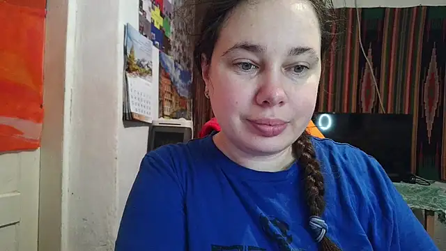 Cora Maro online show from 02.10.26