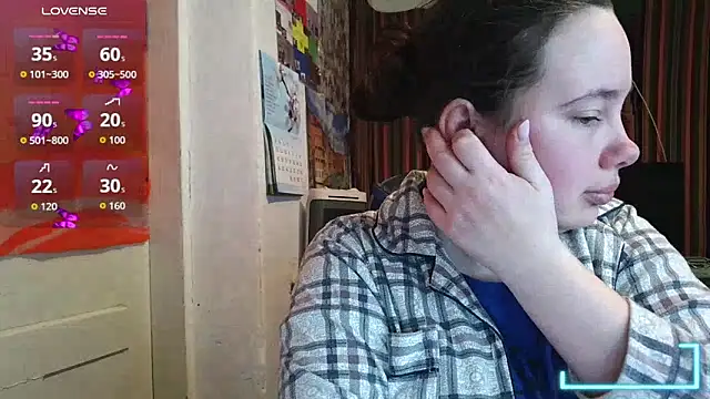 Cora Maro online show from 04.09.26