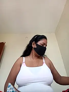 Snapshot of Neha-Roy chatting on 03.08.25 Neha-Roy online show from 03.08.25