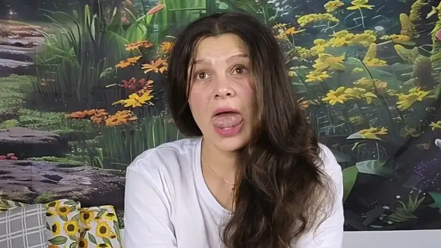 MadameDeFeu online show from 10.25.25