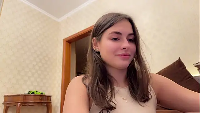 Snapshot of AmiCumOn chatting on 02.13.25 AmiCumOn online show from 02.13.25