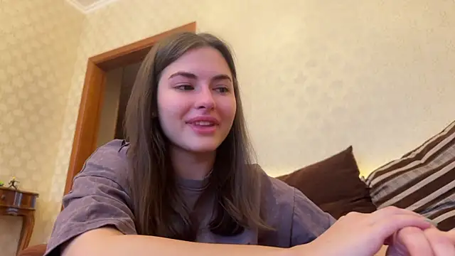 Snapshot of AmiCumOn chatting on 03.07.25 AmiCumOn online show from 03.07.25