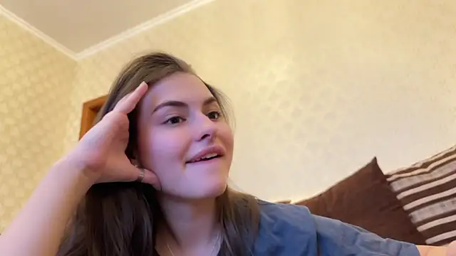 Snapshot of AmiCumOn chatting on 03.15.25 AmiCumOn online show from 03.15.25