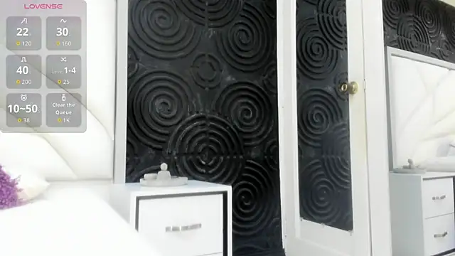 AbigailWilliams  online show from 11.18.25