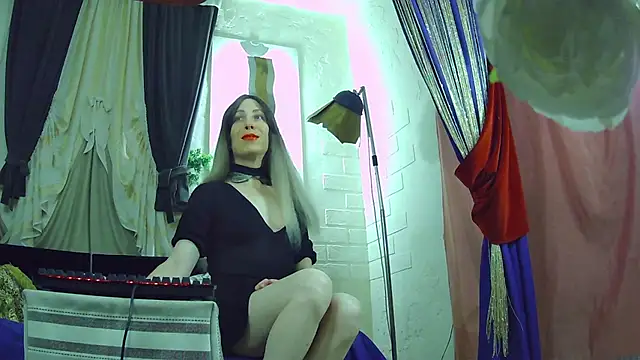 Mary Loon online show from 11.12.25