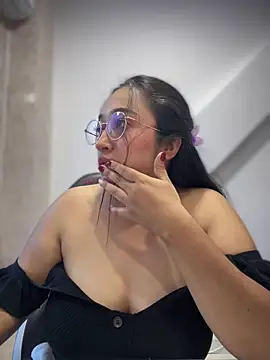 cata megan online show from 02.16.25