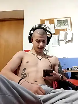 BigDickEnrg7195 online show from 03.07.25