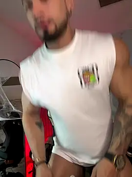 Snapshot of jaxon_colton chatting on 10.23.25 jaxon colton online show from 10.23.25