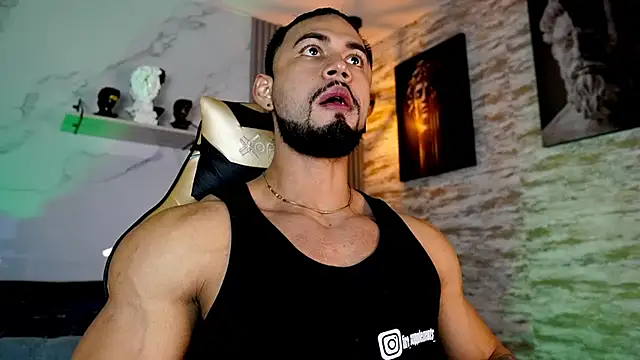 Snapshot of jaxon_colton chatting on 11.07.25 jaxon colton online show from 11.07.25