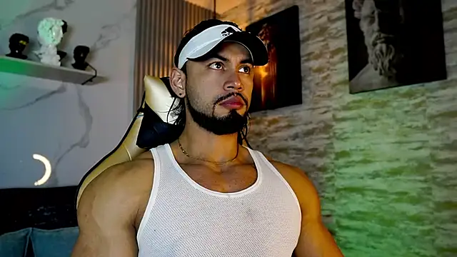 Snapshot of jaxon_colton chatting on 11.08.25 jaxon colton online show from 11.08.25