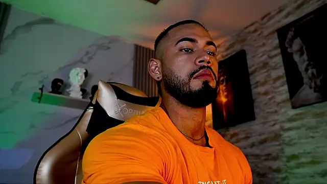 Snapshot of jaxon_colton chatting on 11.21.25 jaxon colton online show from 11.21.25