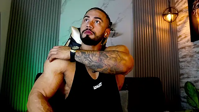 Snapshot of jaxon_colton chatting on 11.26.25 jaxon colton online show from 11.26.25