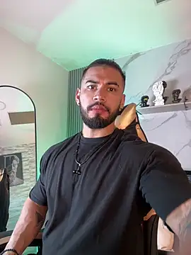 Snapshot of jaxon_colton chatting on 12.03.25 jaxon colton online show from 12.03.25