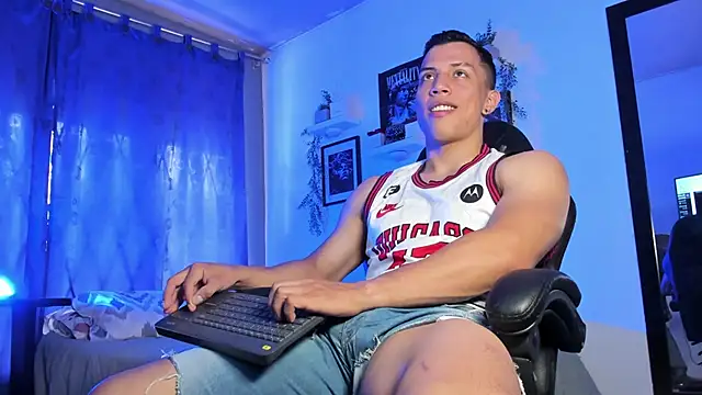 ThomsEvery  online show from 11.06.25